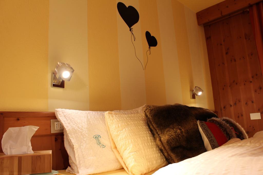 Hotel Meuble Gorret Брей-Червиния Номер фото